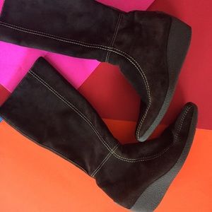 Brown suede wedge boots from GEOX